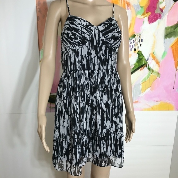 Guess mini dress 90’s retro gauzy tie dye vacation resort M new summer - Picture 13 of 13
